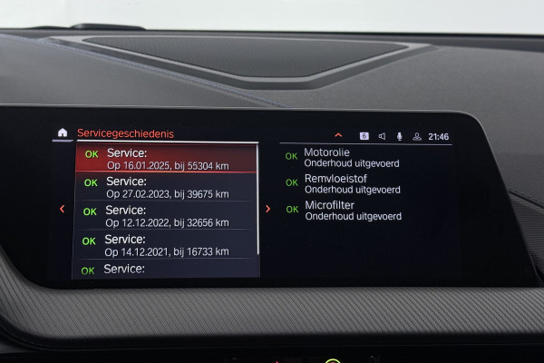 BMW 1-serie 118i Executive Edition (CAMERA, SFEERVERLICHTING, NAVIGATIE CARPLAY, DIGITALE COCKPIT)