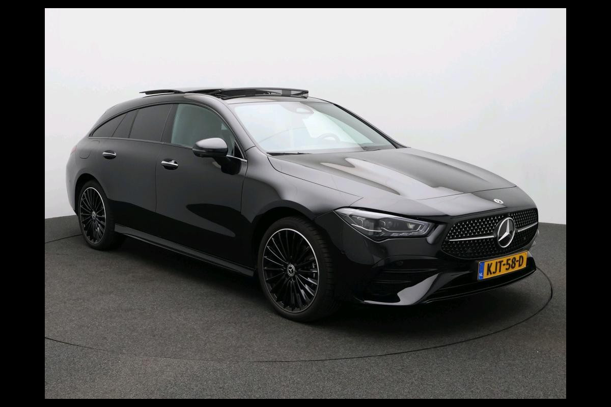 Mercedes-Benz CLA-Klasse Shooting Brake 250 e Business Solution AMG AMG Line | Night Pakket | Panorama Schuif-Kanteldak | Head-up display | Distronic | 360°-camera | MBUX Augmented Reality navigatie. Inclusief 24 maanden Mercedes-Benz Certified garantie voor Europa.