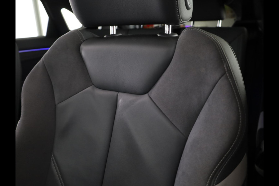 Audi Q3 Sportback 45 TFSI quattro edition one 230pk | Navigatie | Parkeercamera | B&O Audio | Panoramadak | Lederen bekleding