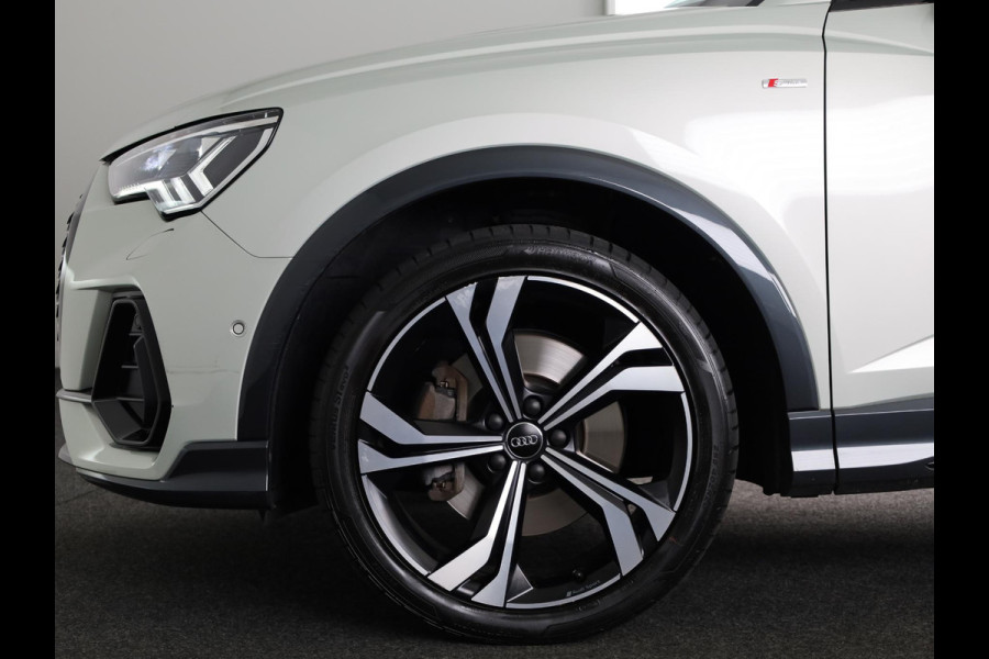 Audi Q3 Sportback 45 TFSI quattro edition one 230pk | Navigatie | Parkeercamera | B&O Audio | Panoramadak | Lederen bekleding