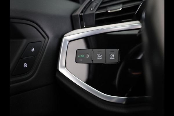 Audi Q3 Sportback 45 TFSI quattro edition one 230pk | Navigatie | Parkeercamera | B&O Audio | Panoramadak | Lederen bekleding