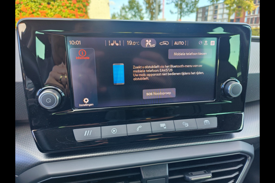 Seat Leon Sportstourer 1.0 eTSI Style AUTOMAAT uit 2024 Rijklaar “Sinds 1970 | 5.000+ reviews | Score 9,5 | Service zoals ’t hoort” Henk Jongen Auto's in Helmond,  al 50 jaar service zoals 't hoort!