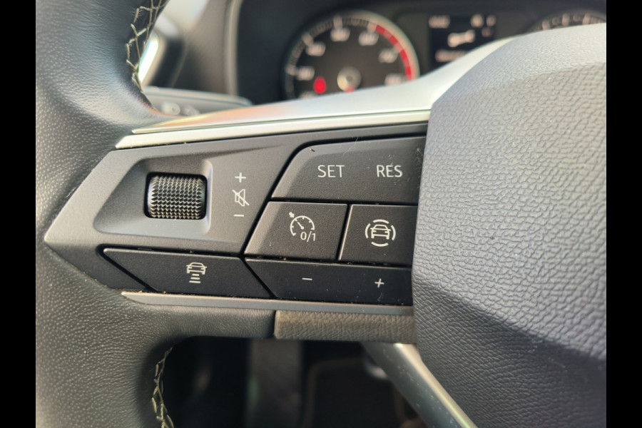 Seat Leon Sportstourer 1.0 eTSI Style AUTOMAAT uit 2024 Rijklaar “Sinds 1970 | 5.000+ reviews | Score 9,5 | Service zoals ’t hoort” Henk Jongen Auto's in Helmond,  al 50 jaar service zoals 't hoort!