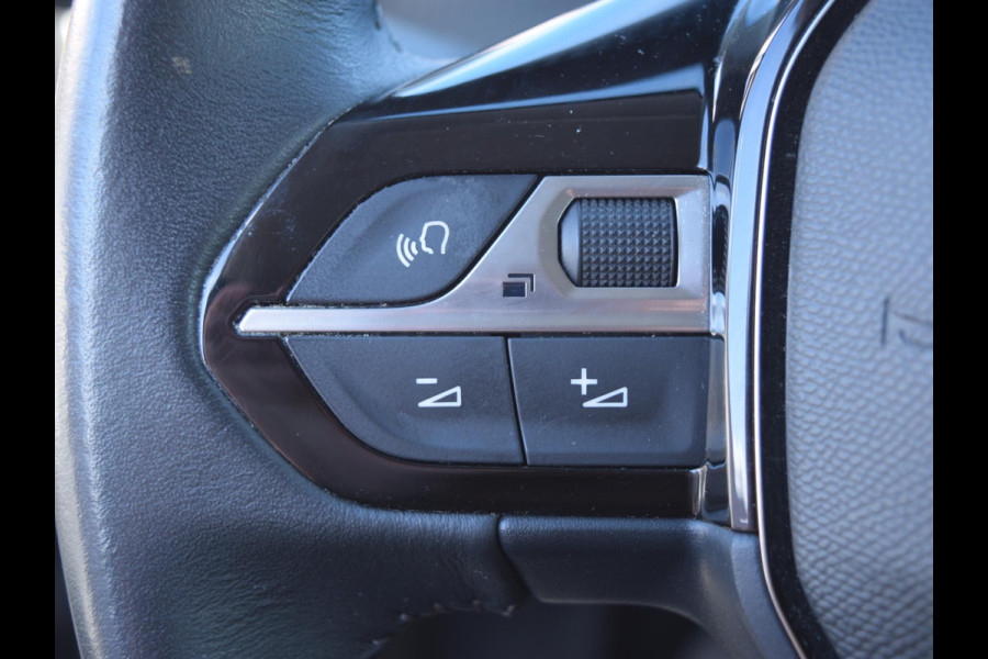 Peugeot 208 1.2 PureTech Allure Pack Apple Carplay/Android Auto l Navigatie l Camera