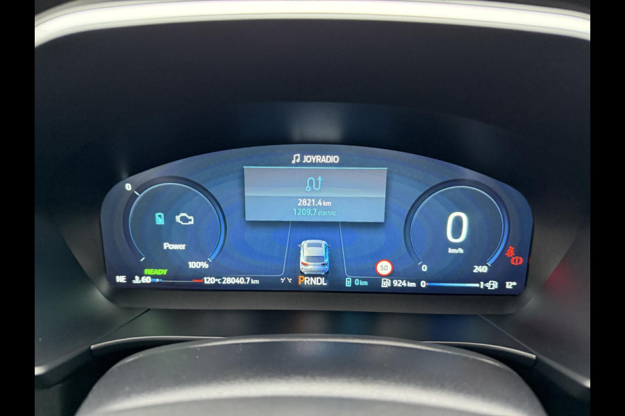 Ford Kuga 2.5 PHEV Titanium 243pk | Wegklapbare trekhaak | Winter Pack | Adaptive cruise control | 360 graden camera | Reservewiel