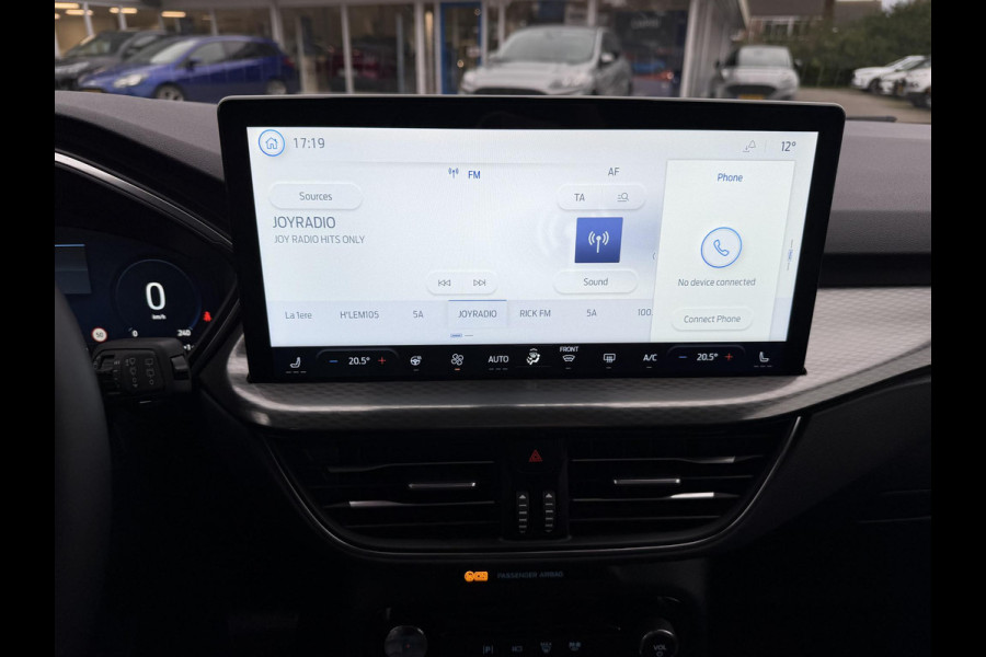 Ford Kuga 2.5 PHEV Titanium 243pk | Wegklapbare trekhaak | Winter Pack | Adaptive cruise control | 360 graden camera | Reservewiel