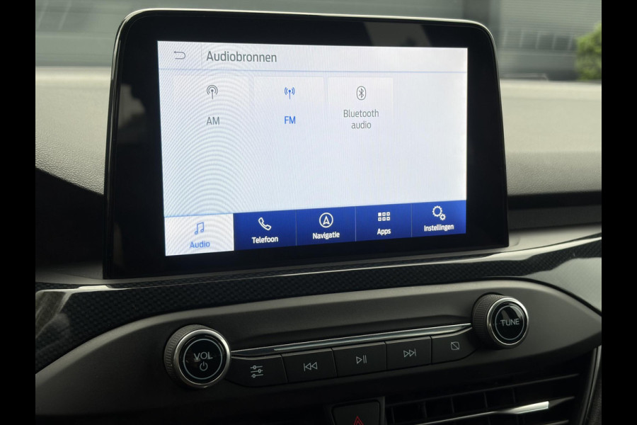 Ford FOCUS Wagon 1.0 EcoBoost ST Line Business ✓2e Eigenaar✓Carplay✓Trekhaak✓Camera✓Keyless✓Stoelverw✓Clima✓Cruise✓Dealer Onderhouden✓Recent beurt gehad✓PDc V+A✓6 Bak✓125pk✓Lm velgen✓Bj 11-2019✓N.A.P✓Apk tot 01-2029