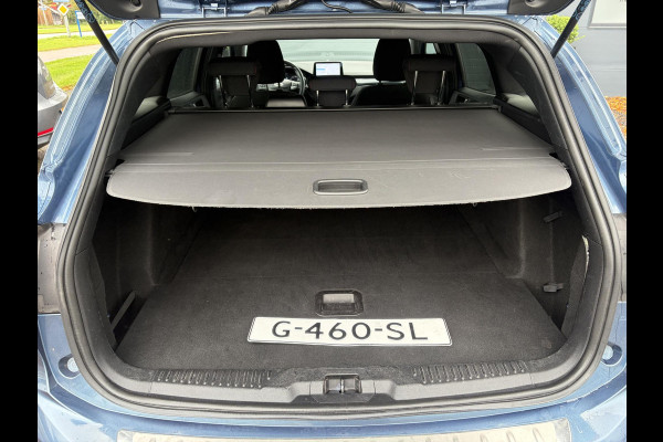 Ford FOCUS Wagon 1.0 EcoBoost ST Line Business ✓2e Eigenaar✓Carplay✓Trekhaak✓Camera✓Keyless✓Stoelverw✓Clima✓Cruise✓Dealer Onderhouden✓Recent beurt gehad✓PDc V+A✓6 Bak✓125pk✓Lm velgen✓Bj 11-2019✓N.A.P✓Apk tot 01-2029