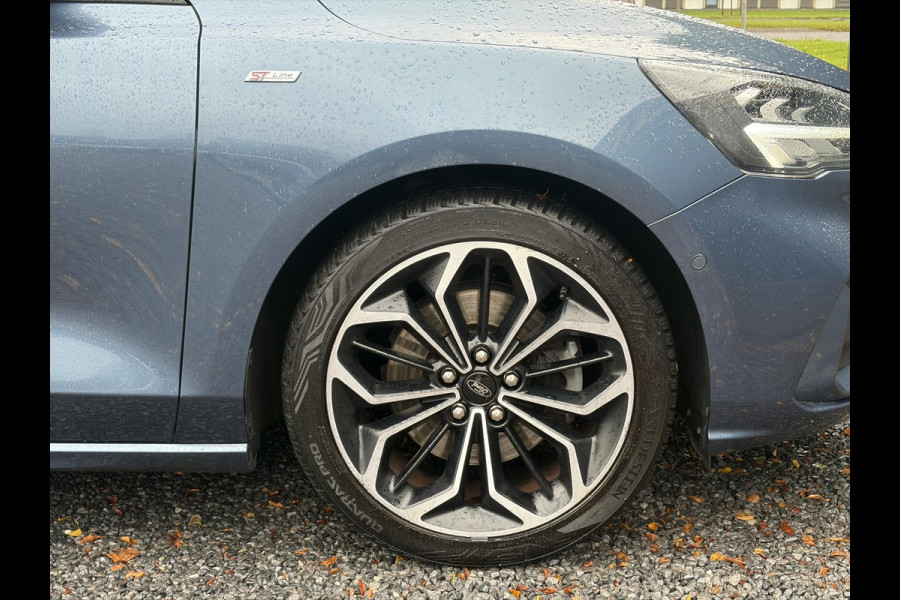 Ford FOCUS Wagon 1.0 EcoBoost ST Line Business ✓2e Eigenaar✓Carplay✓Trekhaak✓Camera✓Keyless✓Stoelverw✓Clima✓Cruise✓Dealer Onderhouden✓Recent beurt gehad✓PDc V+A✓6 Bak✓125pk✓Lm velgen✓Bj 11-2019✓N.A.P✓Apk tot 01-2029