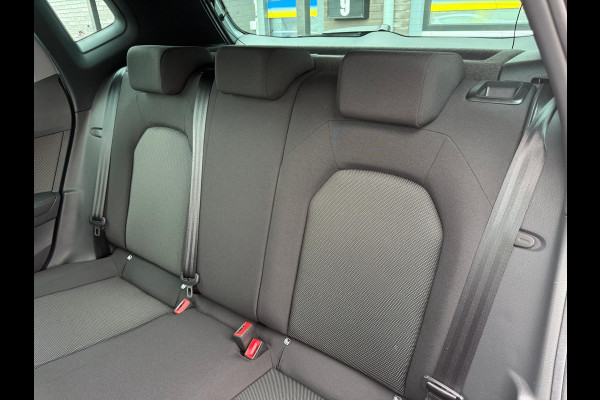 Seat Arona 1.0 TSI Xcellence Business Intense | LED | LAGE KM | ACC | CLIMA | CAMERA | CARPLAY | TREKHAAK |