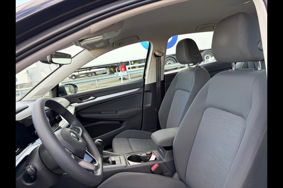 Volkswagen Golf 1.0 TSI Black Edition / CarPlay / NL-auto