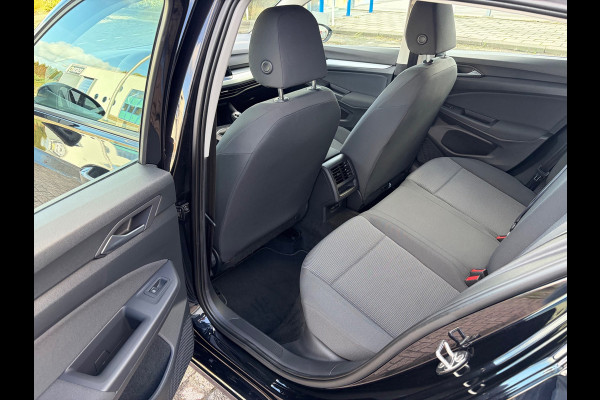 Volkswagen Golf 1.0 TSI Black Edition / CarPlay / NL-auto