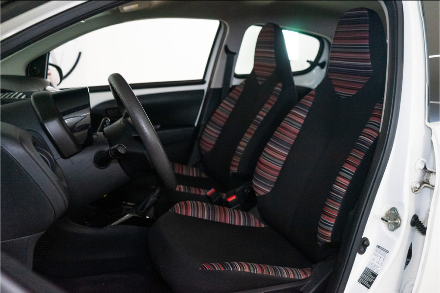 Citroën C1 1.0 VTi Feel 73PK | Camera | DAB | Navi | Autom. Airco | Elektr. Ramen | Garantie