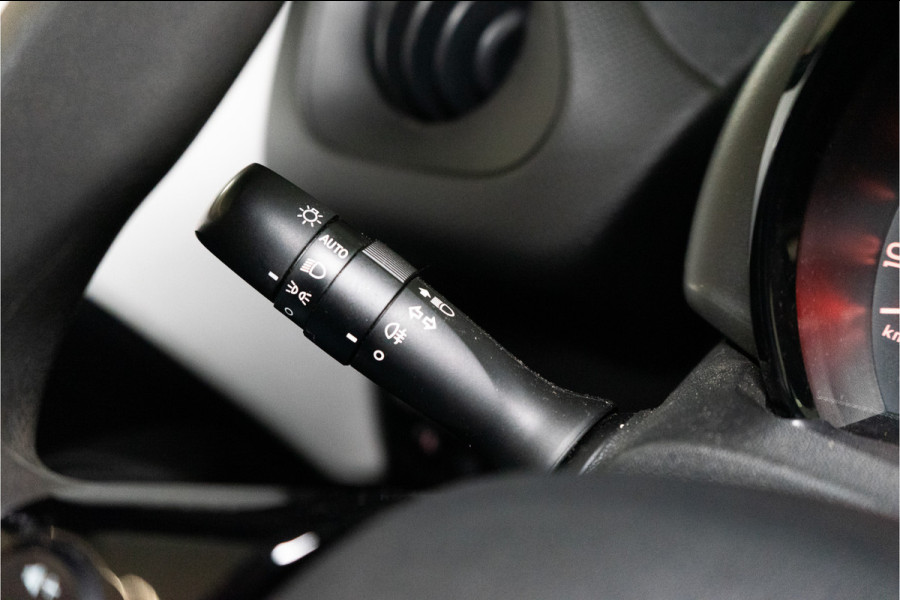 Citroën C1 1.0 VTi Feel 73PK | Camera | DAB | Navi | Autom. Airco | Elektr. Ramen | Garantie