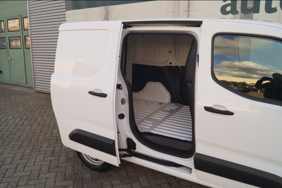 Peugeot Partner 1.5 BlueHDI 130pk Premium -NAVI-CAM-PDC-3persoons-