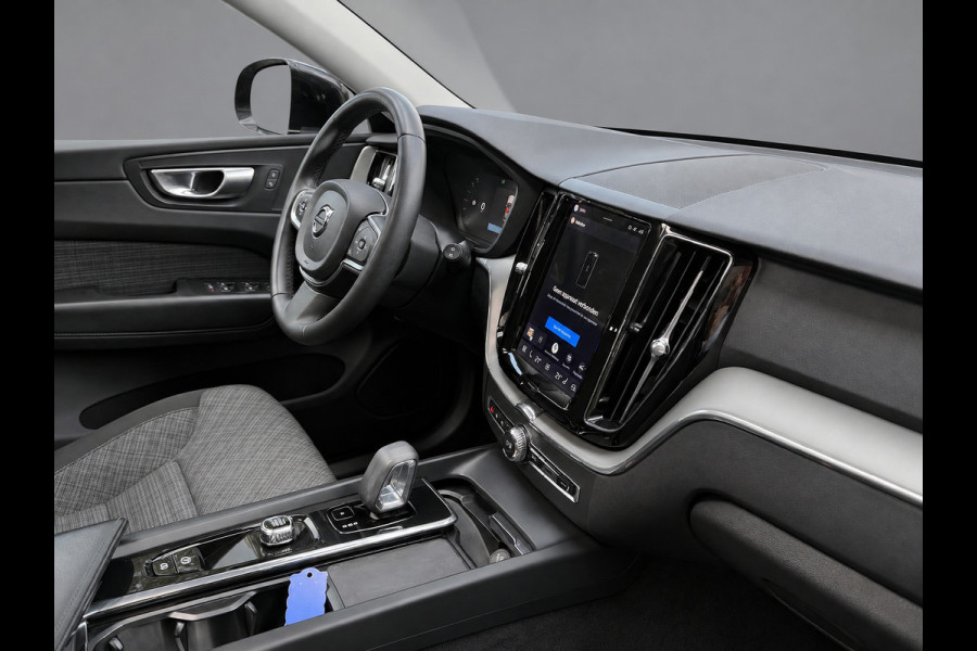 Volvo XC60 2.0 T6 Plug-in hybrid AWD Essential Bright, panoramadak, 1 e eigenaar, Origineel NL auto met nationale auto pas