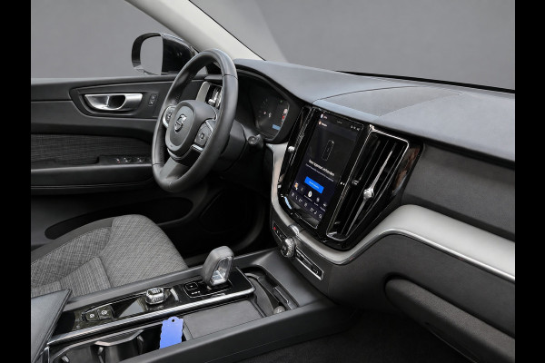 Volvo XC60 2.0 T6 Plug-in hybrid AWD Essential Bright, panoramadak, 1 e eigenaar, Origineel NL auto met nationale auto pas