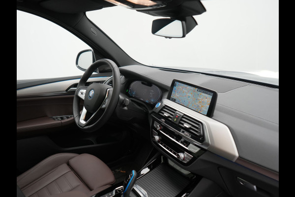 BMW iX3 High Executive 80 kWh 286pk Dealer O.H | SOH 95,5% | | Panodak | Head Up | Adaptive Cruise | 360 Camera | Harman / Kardon | Lederen Sportstoelen Memory & Verwarmd | Keyless | Apple Carplay | Blis | Sfeerverlichting | DAB | Navigatie | 20"L.M |