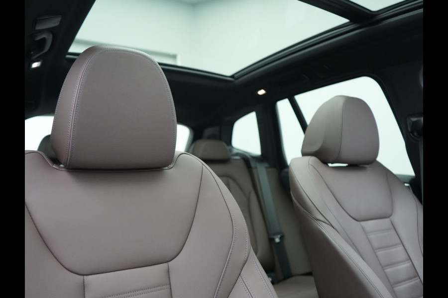 BMW iX3 High Executive 80 kWh 286pk Dealer O.H | SOH 95,5% | | Panodak | Head Up | Adaptive Cruise | 360 Camera | Harman / Kardon | Lederen Sportstoelen Memory & Verwarmd | Keyless | Apple Carplay | Blis | Sfeerverlichting | DAB | Navigatie | 20"L.M |