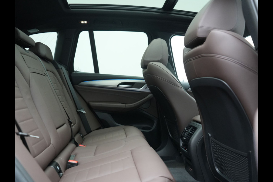 BMW iX3 High Executive 80 kWh 286pk Dealer O.H | SOH 95,5% | | Panodak | Head Up | Adaptive Cruise | 360 Camera | Harman / Kardon | Lederen Sportstoelen Memory & Verwarmd | Keyless | Apple Carplay | Blis | Sfeerverlichting | DAB | Navigatie | 20"L.M |