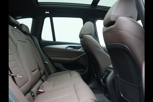 BMW iX3 High Executive 80 kWh 286pk Dealer O.H | SOH 95,5% | | Panodak | Head Up | Adaptive Cruise | 360 Camera | Harman / Kardon | Lederen Sportstoelen Memory & Verwarmd | Keyless | Apple Carplay | Blis | Sfeerverlichting | DAB | Navigatie | 20"L.M |