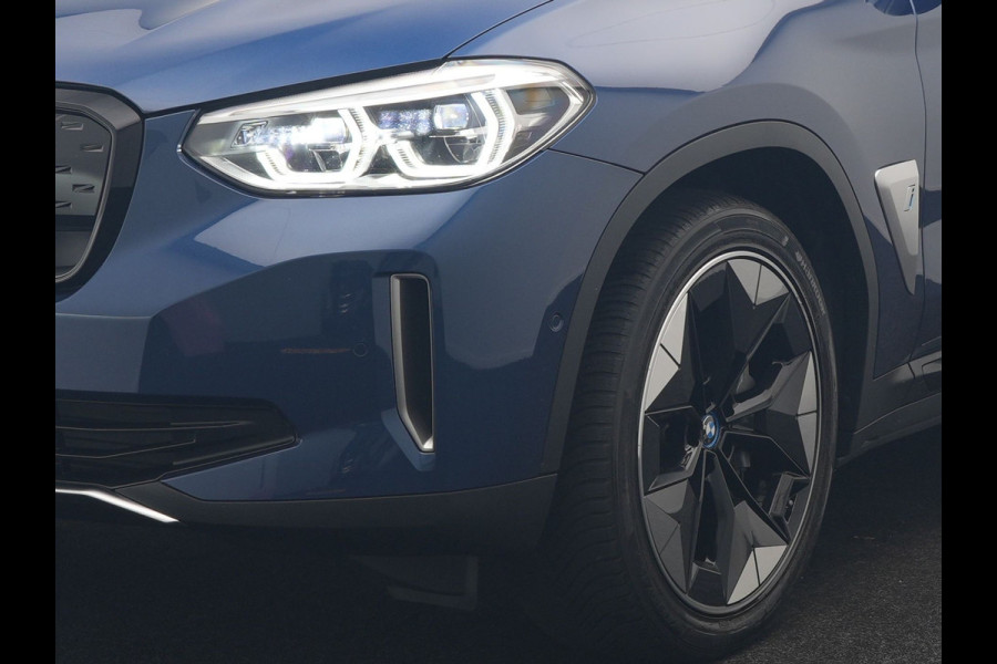 BMW iX3 High Executive 80 kWh 286pk Dealer O.H | SOH 95,5% | | Panodak | Head Up | Adaptive Cruise | 360 Camera | Harman / Kardon | Lederen Sportstoelen Memory & Verwarmd | Keyless | Apple Carplay | Blis | Sfeerverlichting | DAB | Navigatie | 20"L.M |