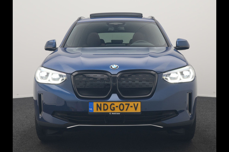 BMW iX3 High Executive 80 kWh 286pk Dealer O.H | SOH 95,5% | | Panodak | Head Up | Adaptive Cruise | 360 Camera | Harman / Kardon | Lederen Sportstoelen Memory & Verwarmd | Keyless | Apple Carplay | Blis | Sfeerverlichting | DAB | Navigatie | 20"L.M |