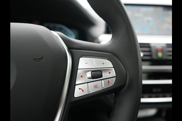 BMW iX3 High Executive 80 kWh 286pk Dealer O.H | SOH 95,5% | | Panodak | Head Up | Adaptive Cruise | 360 Camera | Harman / Kardon | Lederen Sportstoelen Memory & Verwarmd | Keyless | Apple Carplay | Blis | Sfeerverlichting | DAB | Navigatie | 20"L.M |