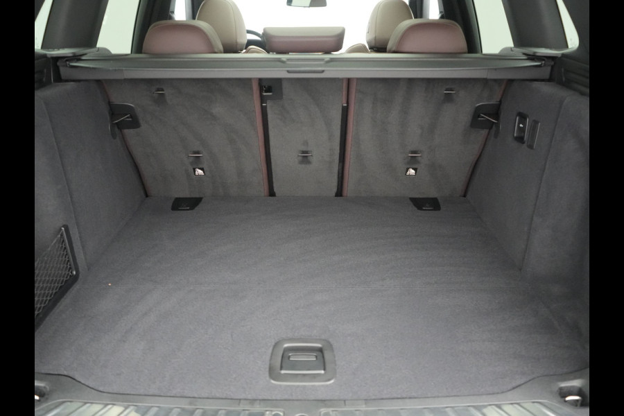 BMW iX3 High Executive 80 kWh 286pk Dealer O.H | SOH 95,5% | | Panodak | Head Up | Adaptive Cruise | 360 Camera | Harman / Kardon | Lederen Sportstoelen Memory & Verwarmd | Keyless | Apple Carplay | Blis | Sfeerverlichting | DAB | Navigatie | 20"L.M |