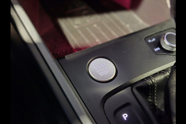 Audi A1 Sportback 30 TFSI edition one S-Line Groot Navi | Verw. stoelen | Carplay-Android | LED