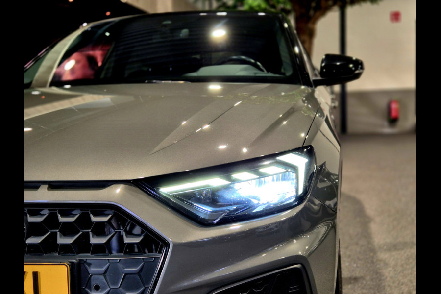 Audi A1 Sportback 30 TFSI edition one S-Line Groot Navi | Verw. stoelen | Carplay-Android | LED