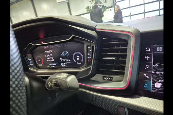 Audi A1 Sportback 30 TFSI edition one S-Line Groot Navi | Verw. stoelen | Carplay-Android | LED