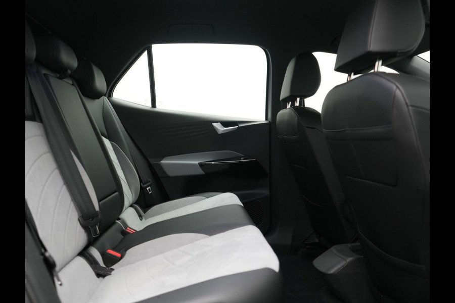 Volkswagen ID.3 Pro S 77 kWh 204pk Dealer O.H. | Adaptive Cruise | Stuur Verwarmd | Alcantara Sportstoelen | Apple Carplay | 19"L.M | Sfeerverlichting | Navigatie | Virtual | DAB |