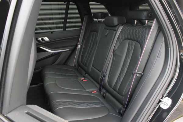 BMW X5 XDrive50e High Executive M-SPORT PRO / M-SEATS / SOFT CLOSE / PANO- DAK / LUCHTVERING / DRIVING ASSISANT PROFESSIONAL