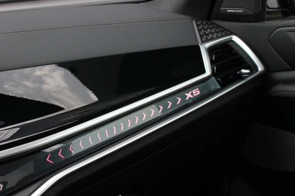 BMW X5 XDrive50e High Executive M-SPORT PRO / M-SEATS / SOFT CLOSE / PANO- DAK / LUCHTVERING / DRIVING ASSISANT PROFESSIONAL