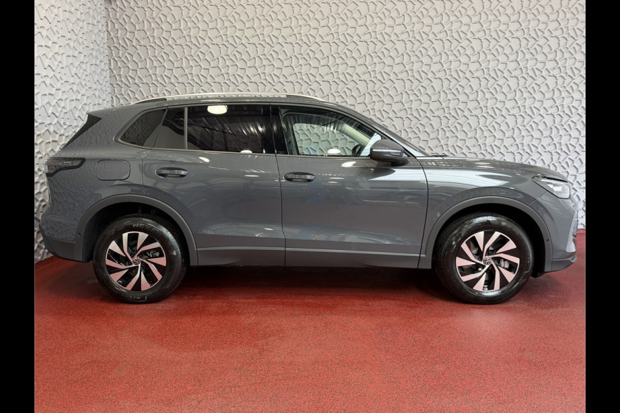 Volkswagen Tiguan 1.5 eHYBRID TREKHAAK PANORAMA STOEL/STUUR VERW CAMERA ELEK.KLEP PHEV PLUG IN HYBRID