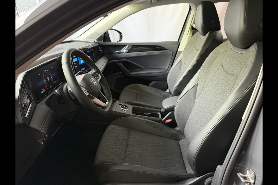 Volkswagen Tiguan 1.5 eHYBRID TREKHAAK PANORAMA STOEL/STUUR VERW CAMERA ELEK.KLEP PHEV PLUG IN HYBRID