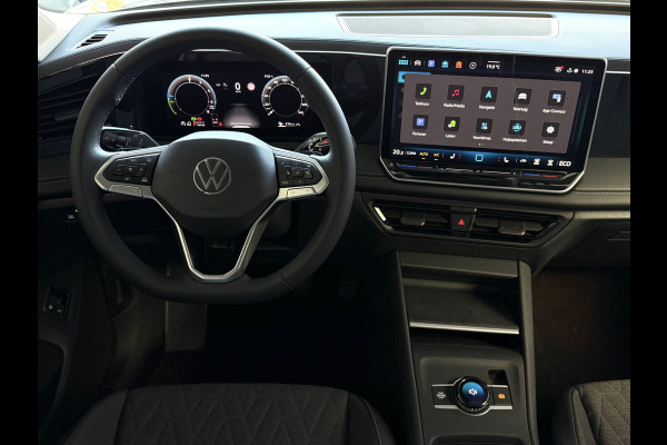 Volkswagen Tiguan 1.5 eHYBRID TREKHAAK PANORAMA STOEL/STUUR VERW CAMERA ELEK.KLEP PHEV PLUG IN HYBRID