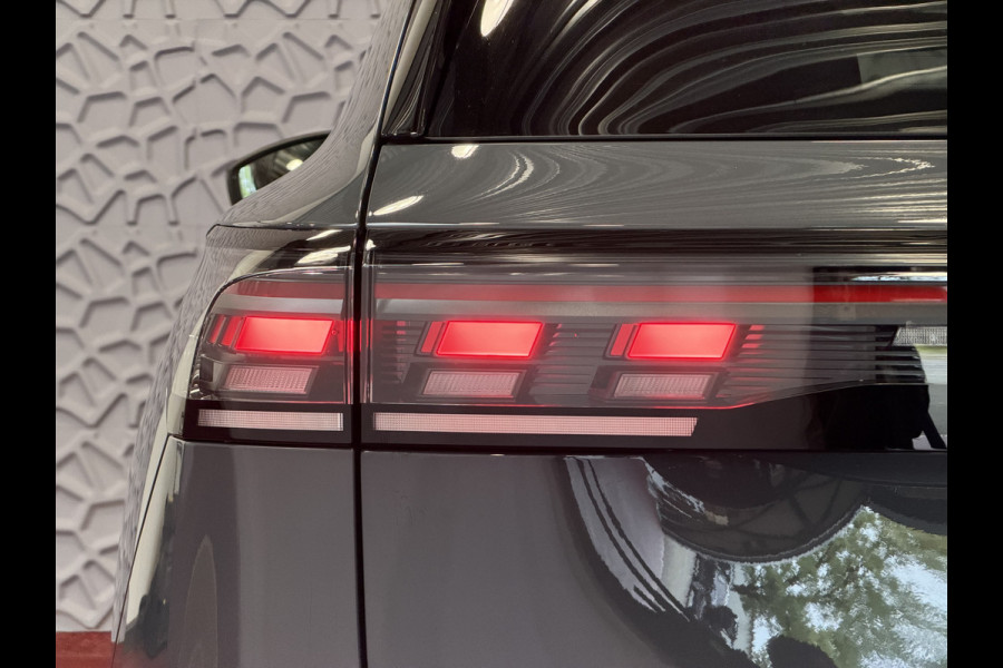 Volkswagen Tiguan 1.5 eHYBRID TREKHAAK PANORAMA STOEL/STUUR VERW CAMERA ELEK.KLEP PHEV PLUG IN HYBRID
