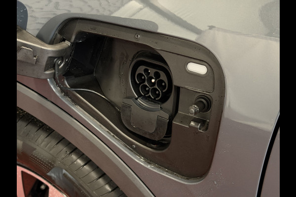 Volkswagen Tiguan 1.5 eHYBRID TREKHAAK PANORAMA STOEL/STUUR VERW CAMERA ELEK.KLEP PHEV PLUG IN HYBRID