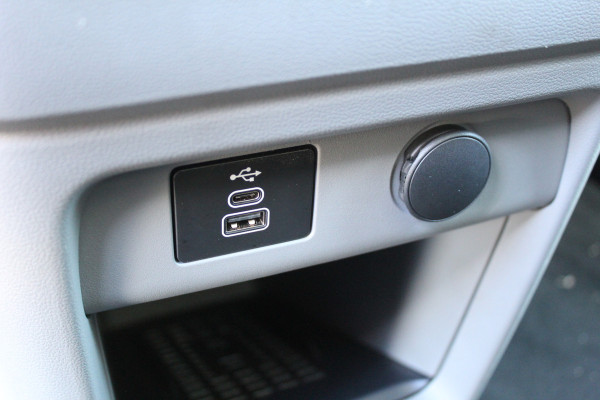 Ford e-Transit Custom Tourneo 65 kWh Sport | Trekhaak | 8P | Panoramadak | BLIS | Full Options