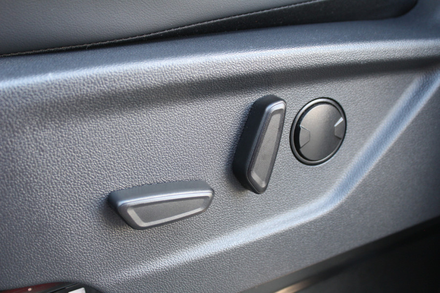 Ford e-Transit Custom Tourneo 65 kWh Sport | Trekhaak | 8P | Panoramadak | BLIS | Full Options