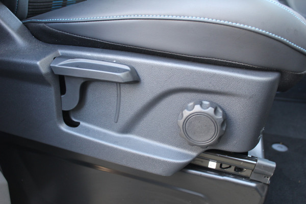 Ford e-Transit Custom Tourneo 65 kWh Sport | Trekhaak | 8P | Panoramadak | BLIS | Full Options