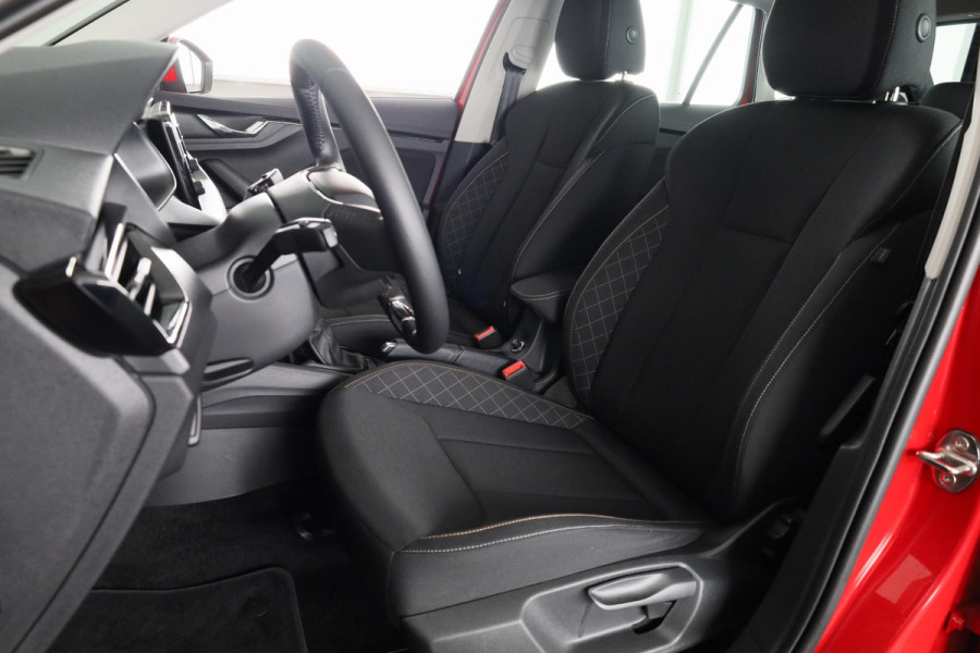 Škoda Kamiq 1.0 TSI Ambition 110 pk Automaat (DSG) | Verlengde garantie | Navigatie via App | Autom. airco | Parkeersensoren achter |