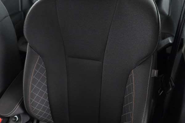 Škoda Kamiq 1.0 TSI Ambition 110 pk Automaat (DSG) | Verlengde garantie | Navigatie via App | Autom. airco | Parkeersensoren achter |