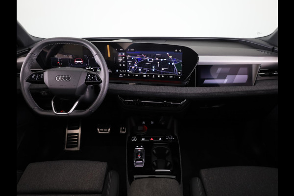 Audi Q6 e-tron S edition quattro 100 kWh 367 pk | Panoramadak | Warmtepomp | Navigatie  | Trekhaak (wegklapbaar) | Park assist | 360° camera | HUD | Passagiersscherm | Bang & Olufsen | S-Line | | Verlengde garantie