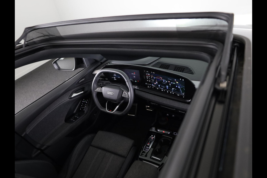 Audi Q6 e-tron S edition quattro 100 kWh 367 pk | Panoramadak | Warmtepomp | Navigatie  | Trekhaak (wegklapbaar) | Park assist | 360° camera | HUD | Passagiersscherm | Bang & Olufsen | S-Line | | Verlengde garantie