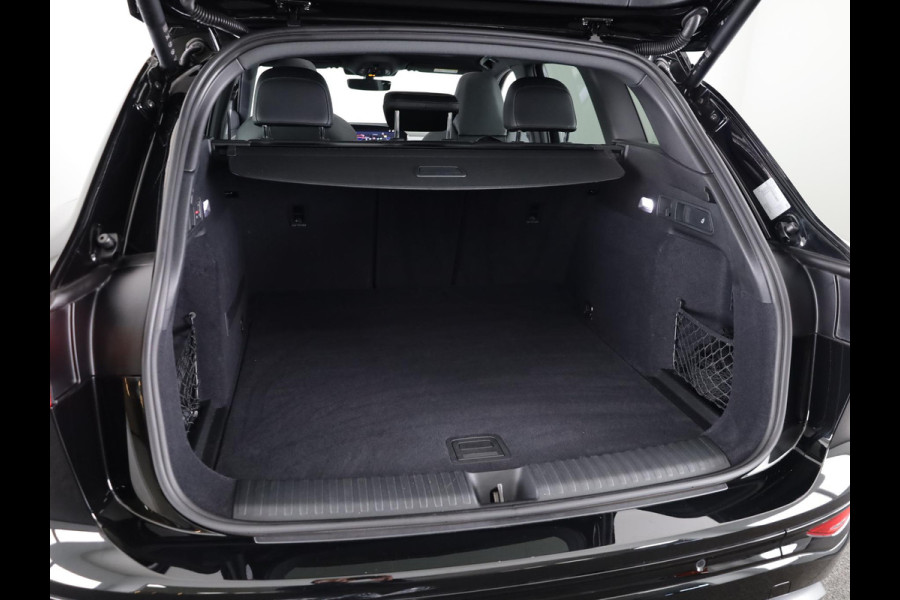 Audi Q6 e-tron S edition quattro 100 kWh 367 pk | Panoramadak | Warmtepomp | Navigatie  | Trekhaak (wegklapbaar) | Park assist | 360° camera | HUD | Passagiersscherm | Bang & Olufsen | S-Line | | Verlengde garantie