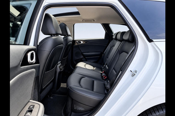 Kia Ceed Sportswagon 1.6 GDI PHEV ExecutiveLine | SOH 92,3% | Panoramadak | JBL | Stoelverwarming & Ventilatie | Achterbank Verwarming | Adaptieve Cruise | Memory Stoelen | Dealeronderhouden |