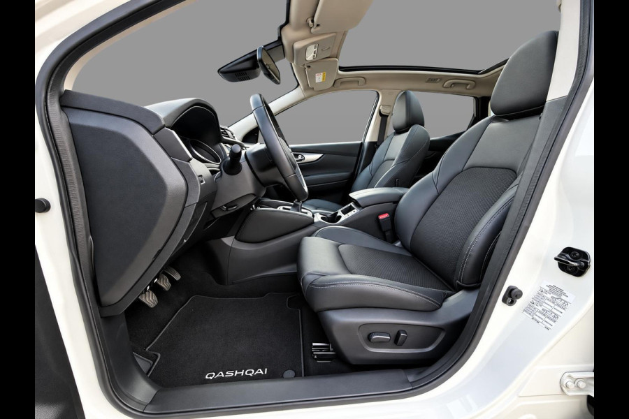 Nissan QASHQAI 1.3 DIG-T Tekna Black Edition | Panoramadak | Adaptive Cruise Control | Dealeronderhouden | Stoelverwarming | 360° | Dodehoek | Apple & Android |